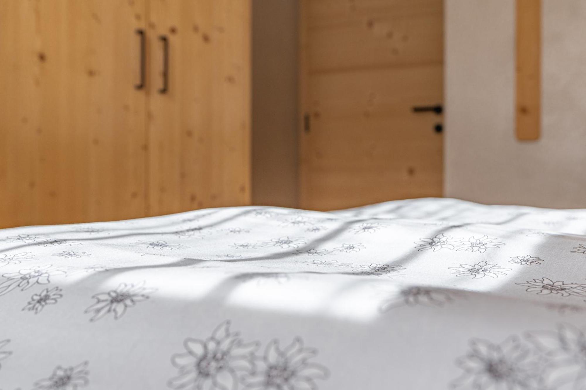 Ciasa Iachin - Dolomites Dream Retreat Apartment San Martino in Badia Ngoại thất bức ảnh
