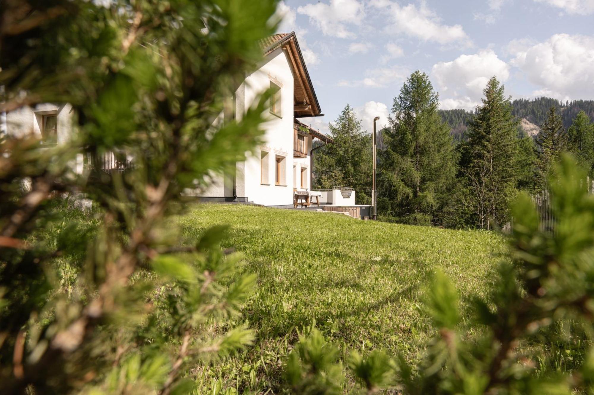 Ciasa Iachin - Dolomites Dream Retreat Apartment San Martino in Badia Ngoại thất bức ảnh