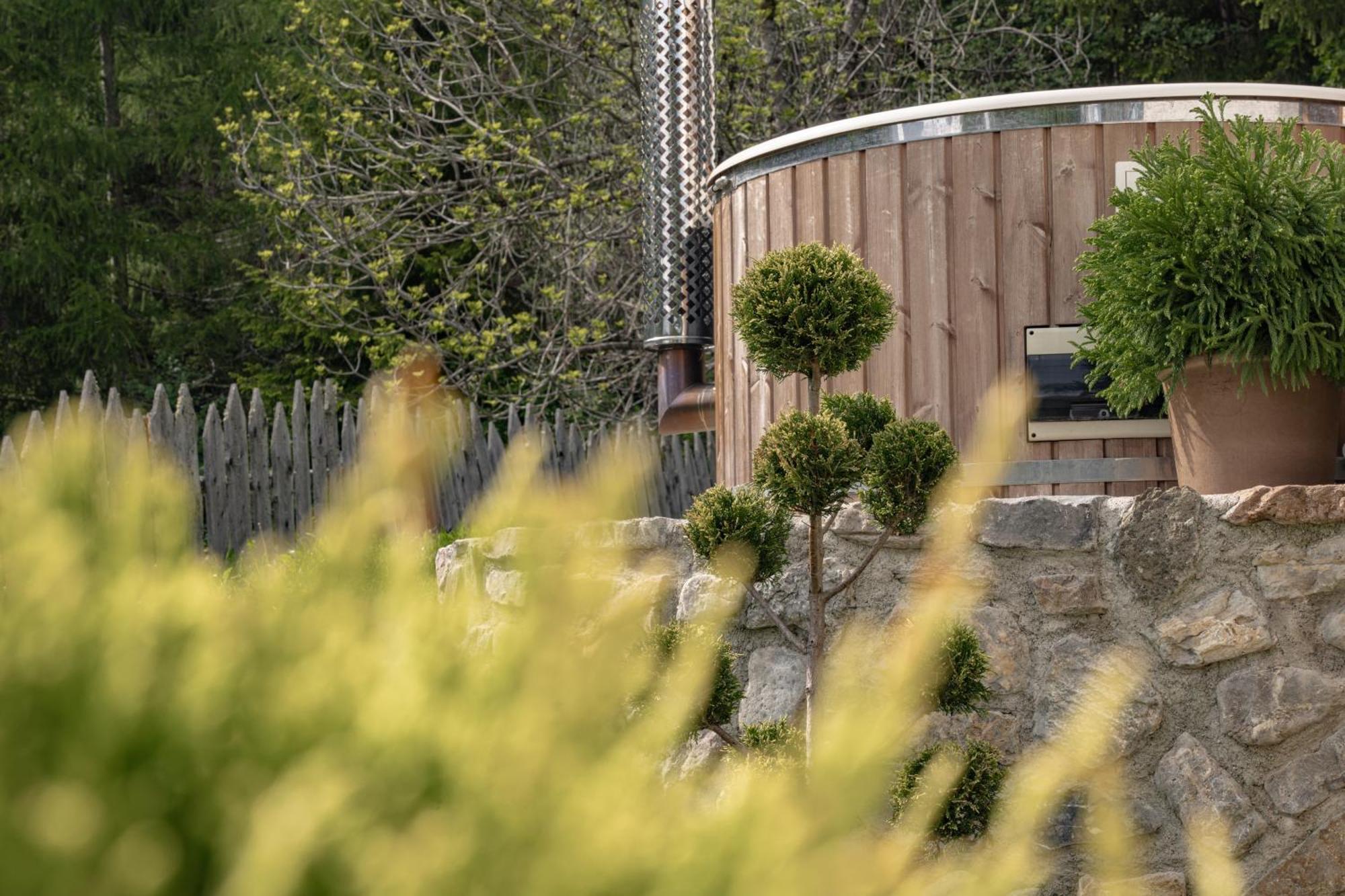 Ciasa Iachin - Dolomites Dream Retreat Apartment San Martino in Badia Ngoại thất bức ảnh
